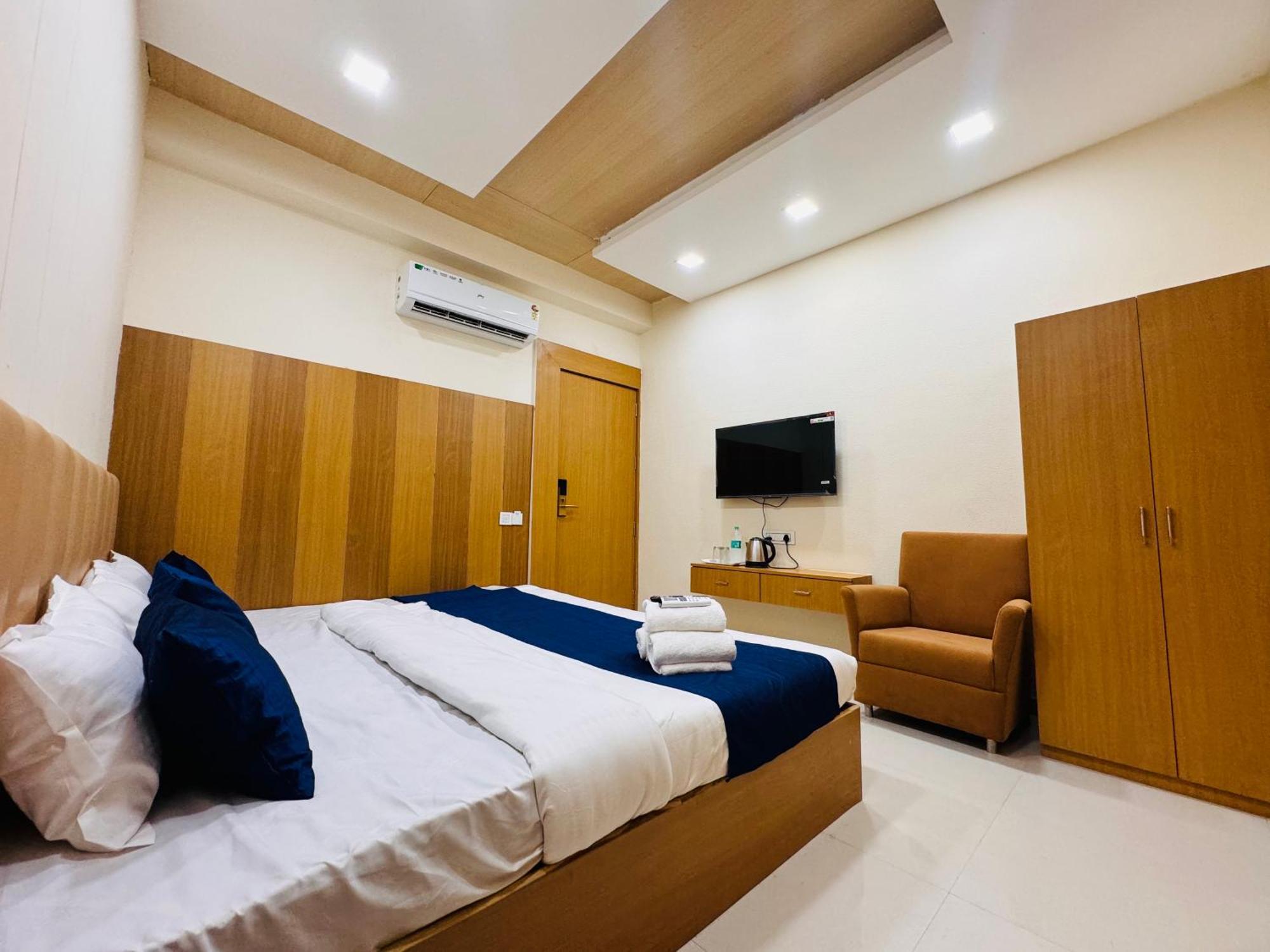 Hotel Shivlok Ujjain Room photo