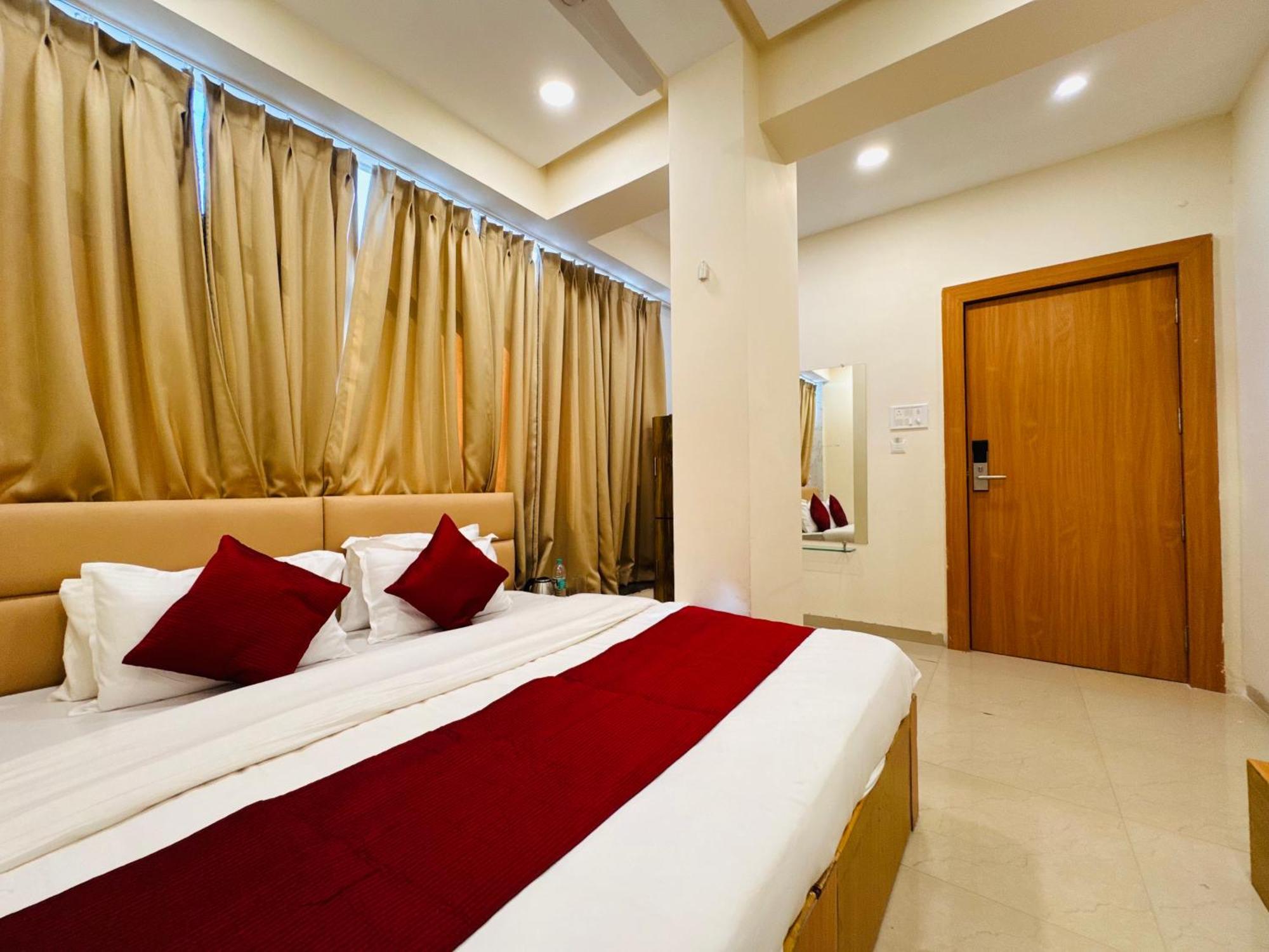 Hotel Shivlok Ujjain Exterior photo
